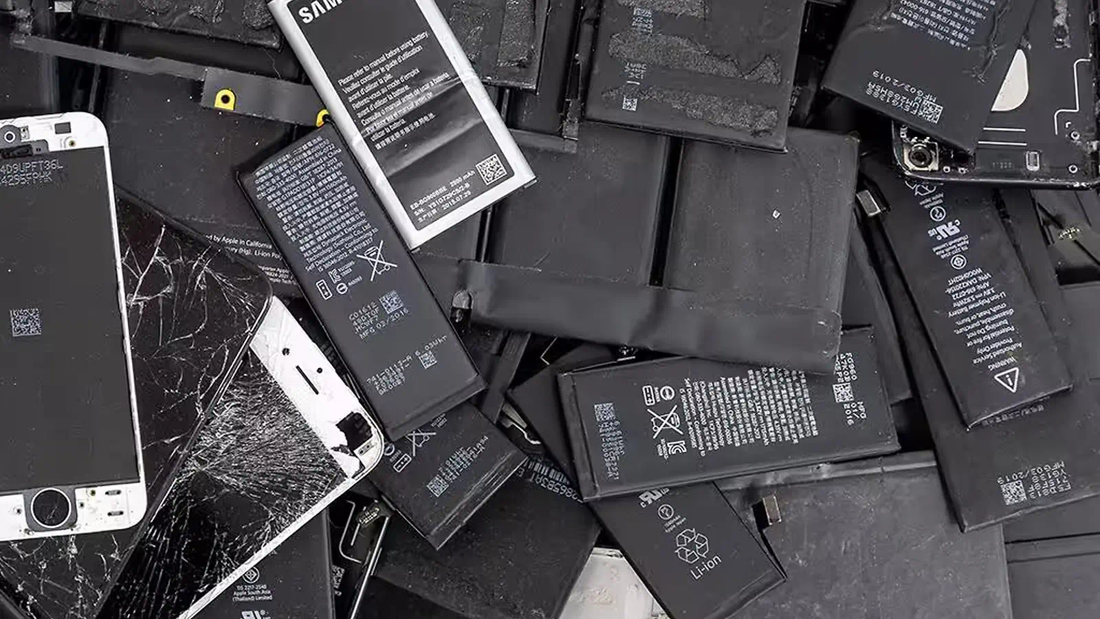 iPhone Batteries: The Differences Between TI, Prime, and Service Pack
